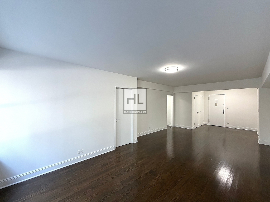 East 57th Street - Photo 0