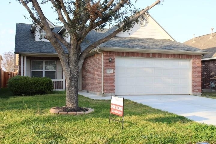18114 Surrey Lake Lane - Photo 2