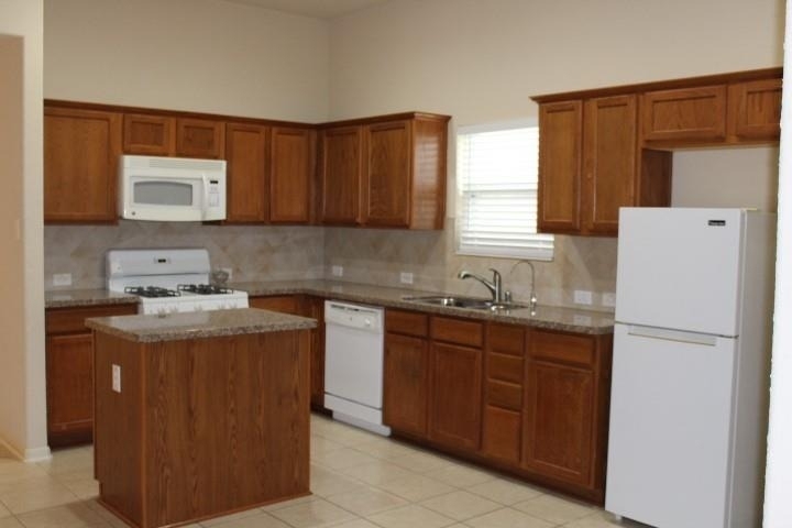18114 Surrey Lake Lane - Photo 12
