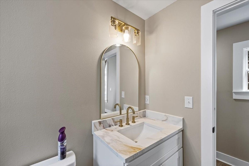 1724 Winnie Street - Photo 7