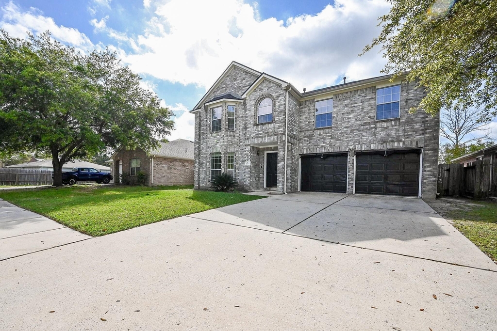 2534 Halstead Drive - Photo 4