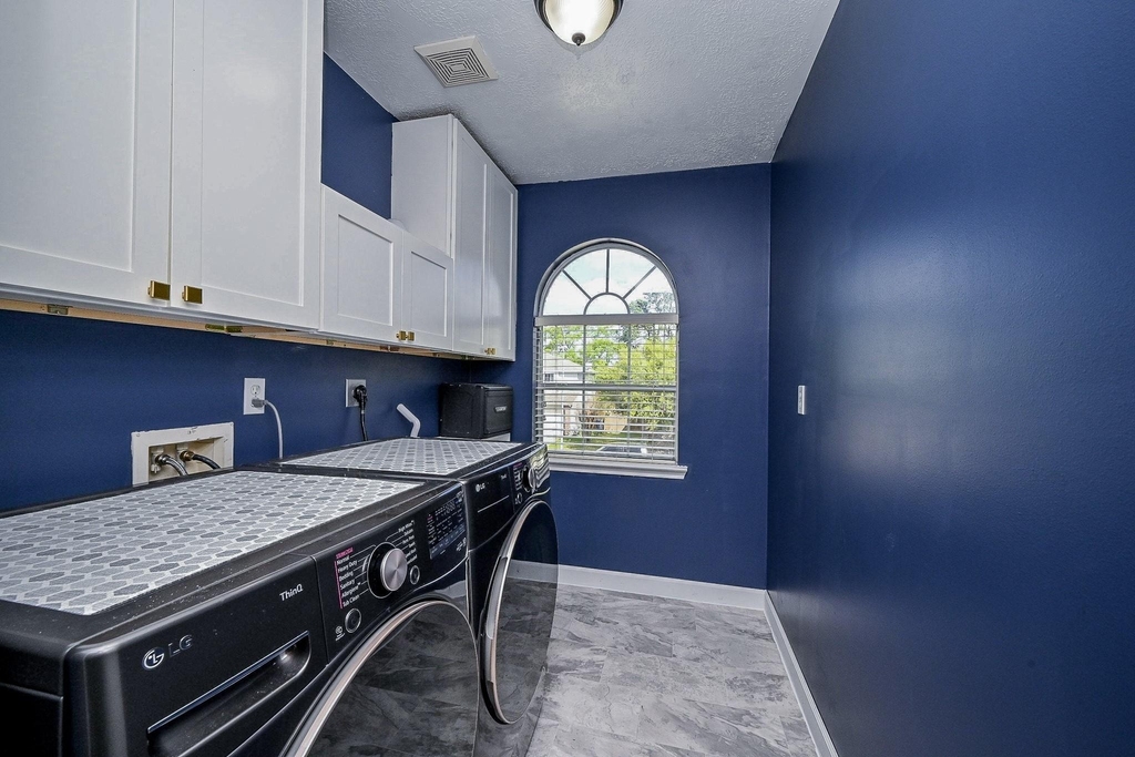 2534 Halstead Drive - Photo 31