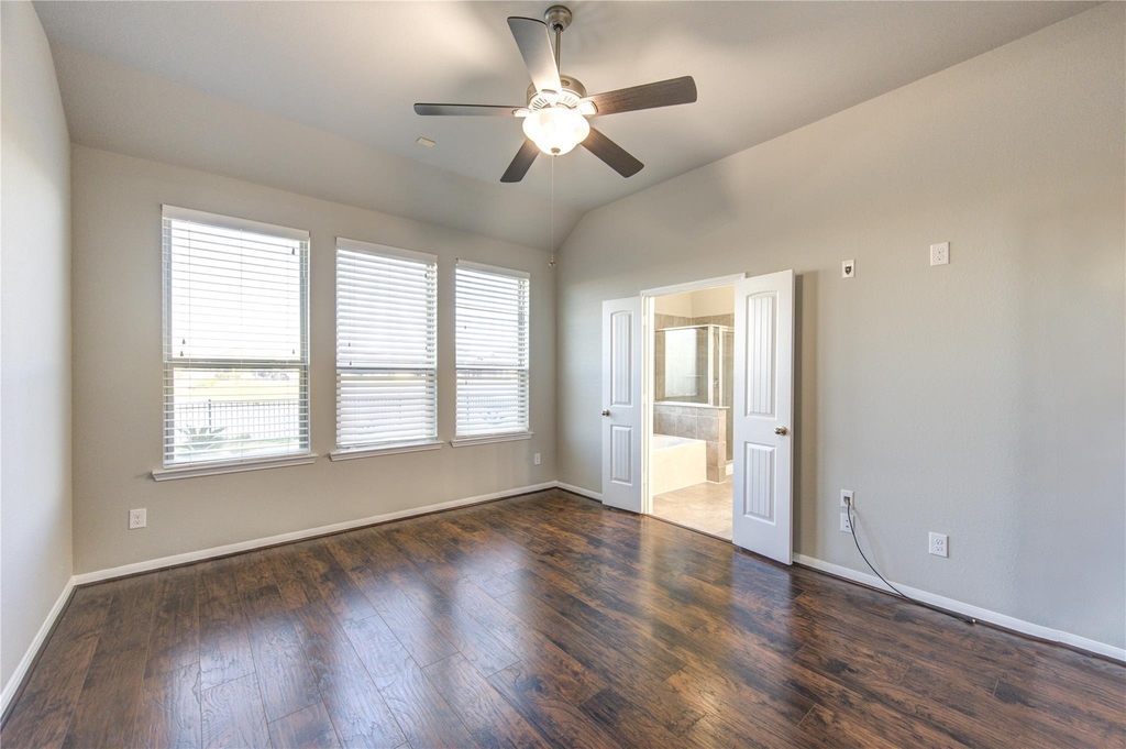 5314 Silver Ledge Drive - Photo 32