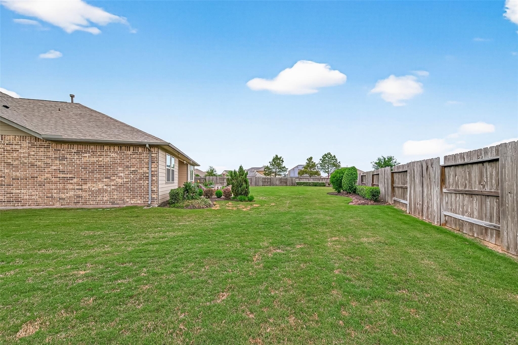 26102 Lazywaters Drive - Photo 34