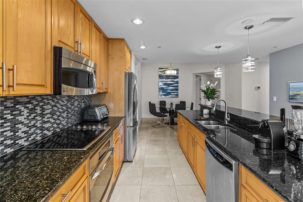 331 Cleveland Street - Photo 7