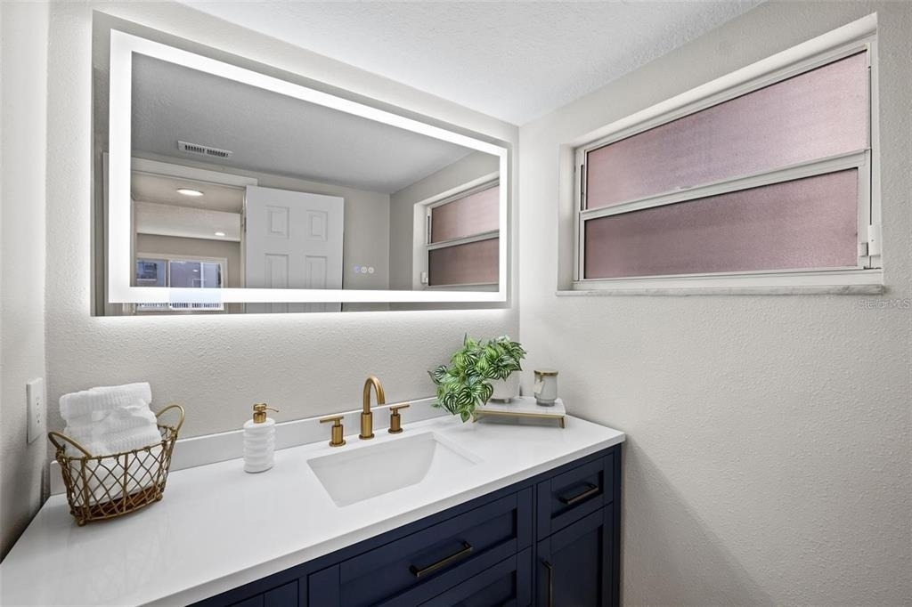 4610 W Gray Street - Photo 17