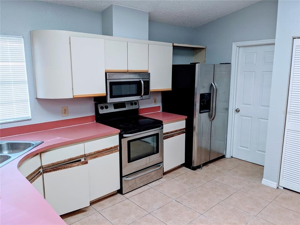 5327 Baldock Avenue - Photo 1