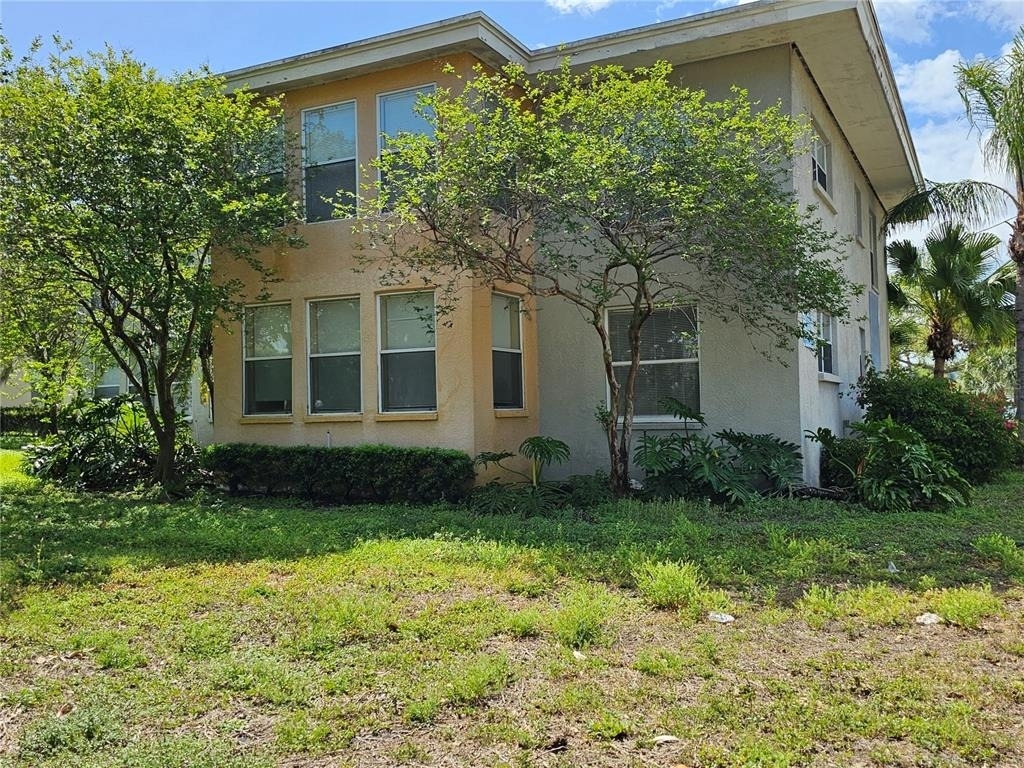 1365 Drew Street - Photo 0