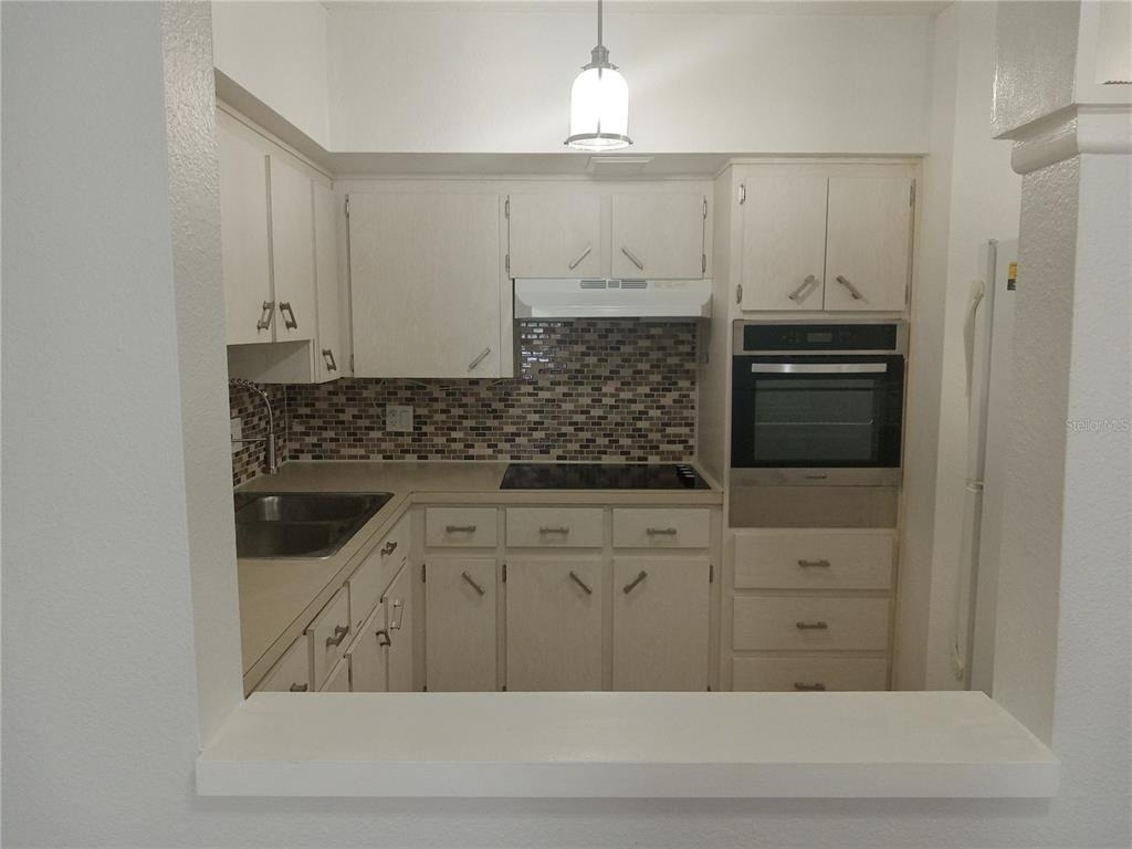 2331 Finlandia Lane - Photo 8