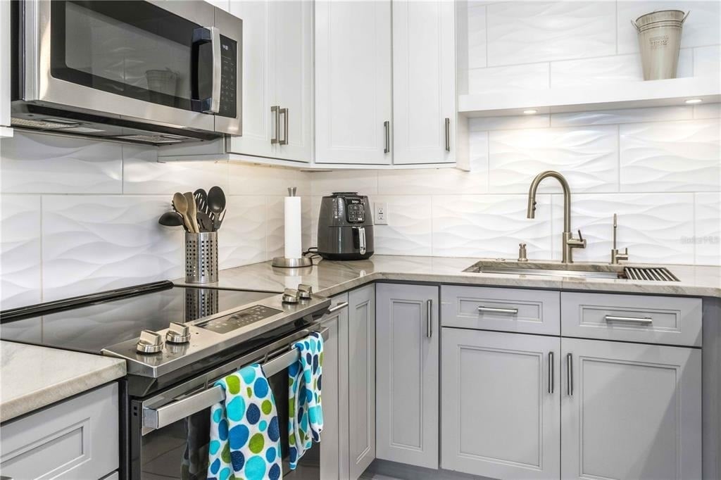 105 Island Way - Photo 10