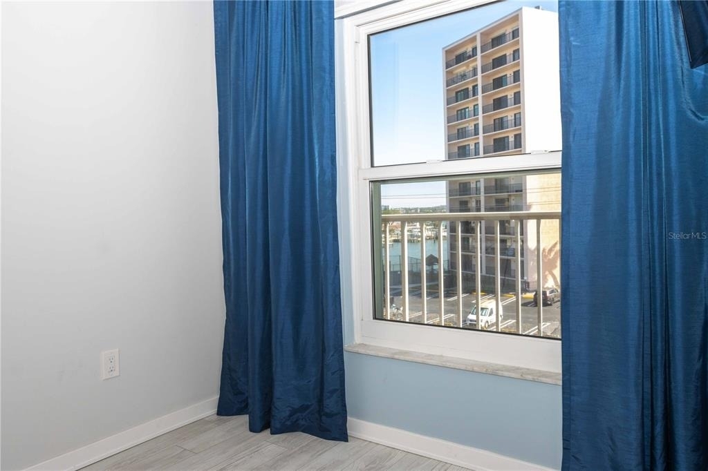 105 Island Way - Photo 27