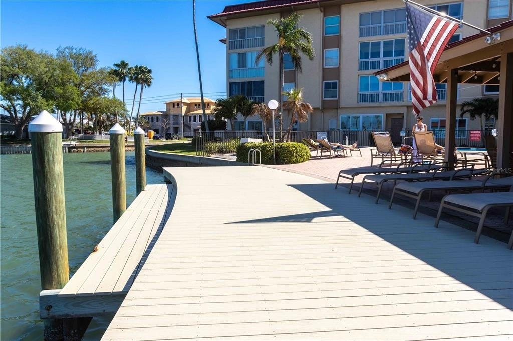 105 Island Way - Photo 40