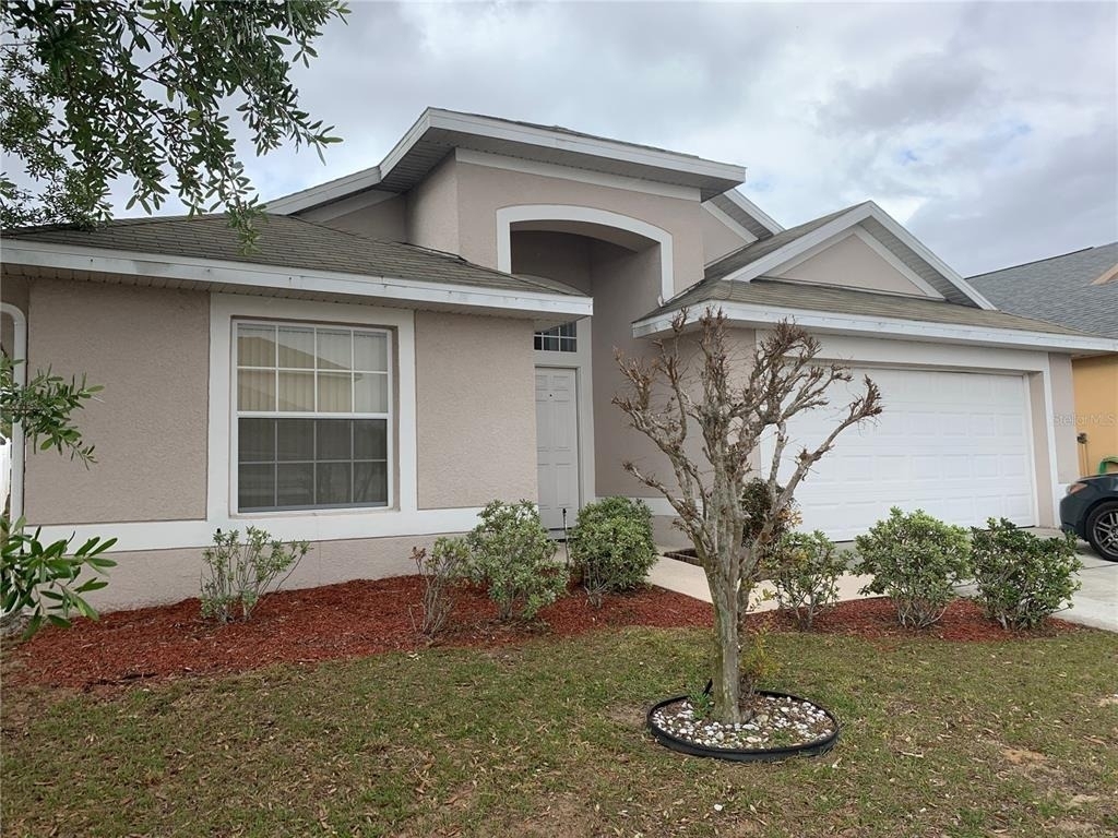 136 Grantham Drive - Photo 2
