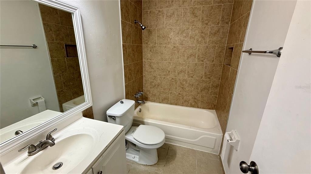 325 W Pierce Street - Photo 8