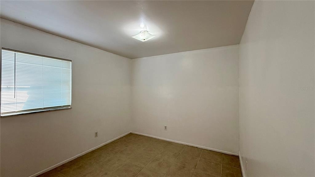 325 W Pierce Street - Photo 4