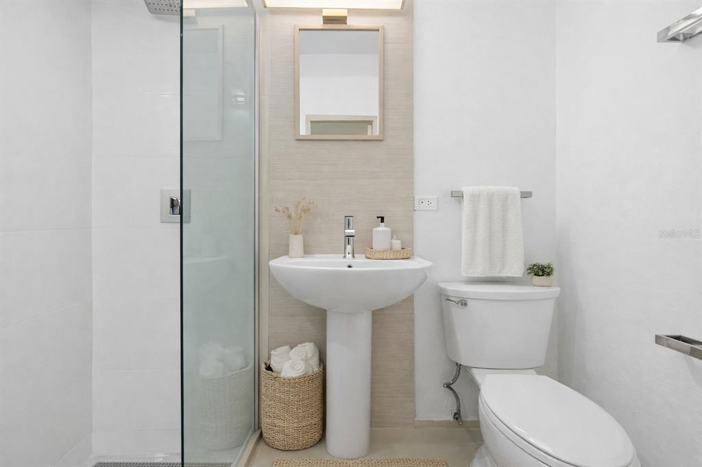 1366 Wilson Ave - Photo 6