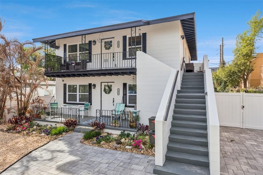 124 E Harding Street - Photo 1