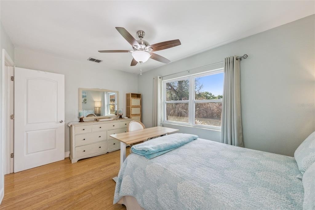 124 E Harding Street - Photo 14