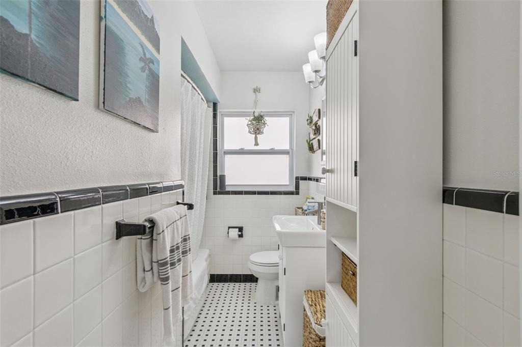124 E Harding Street - Photo 16