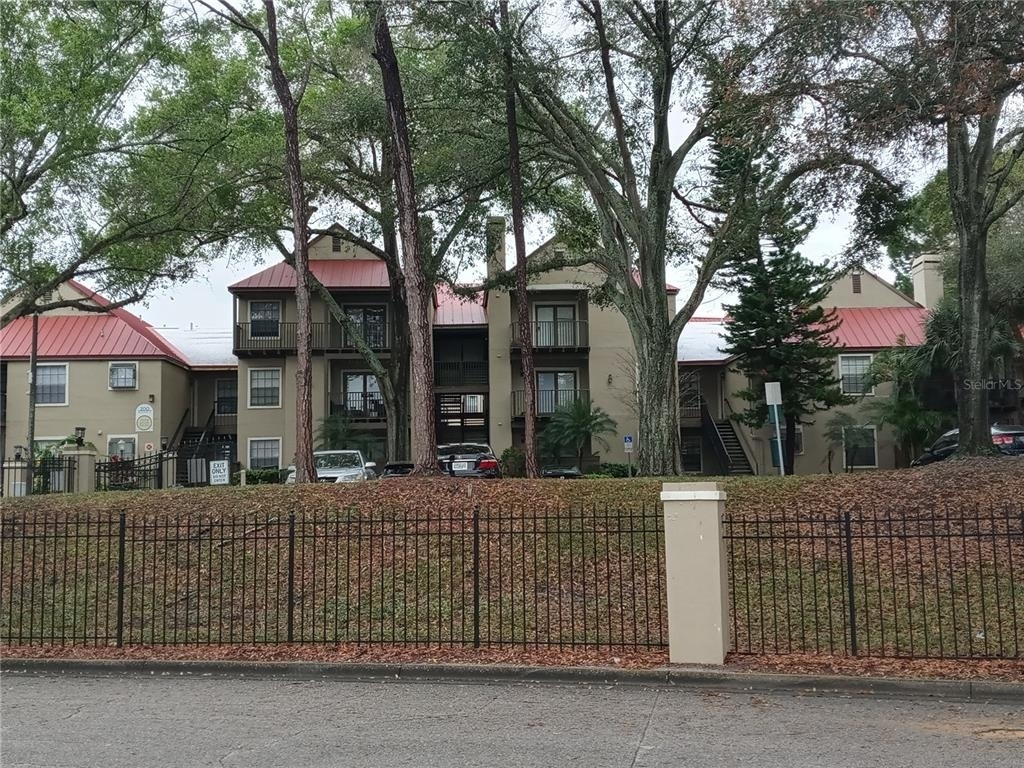 216 Afton Square - Photo 12