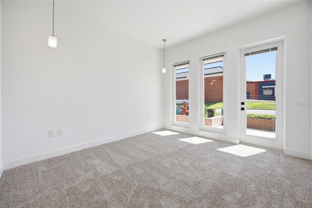 100 N Dewey Street - Photo 5