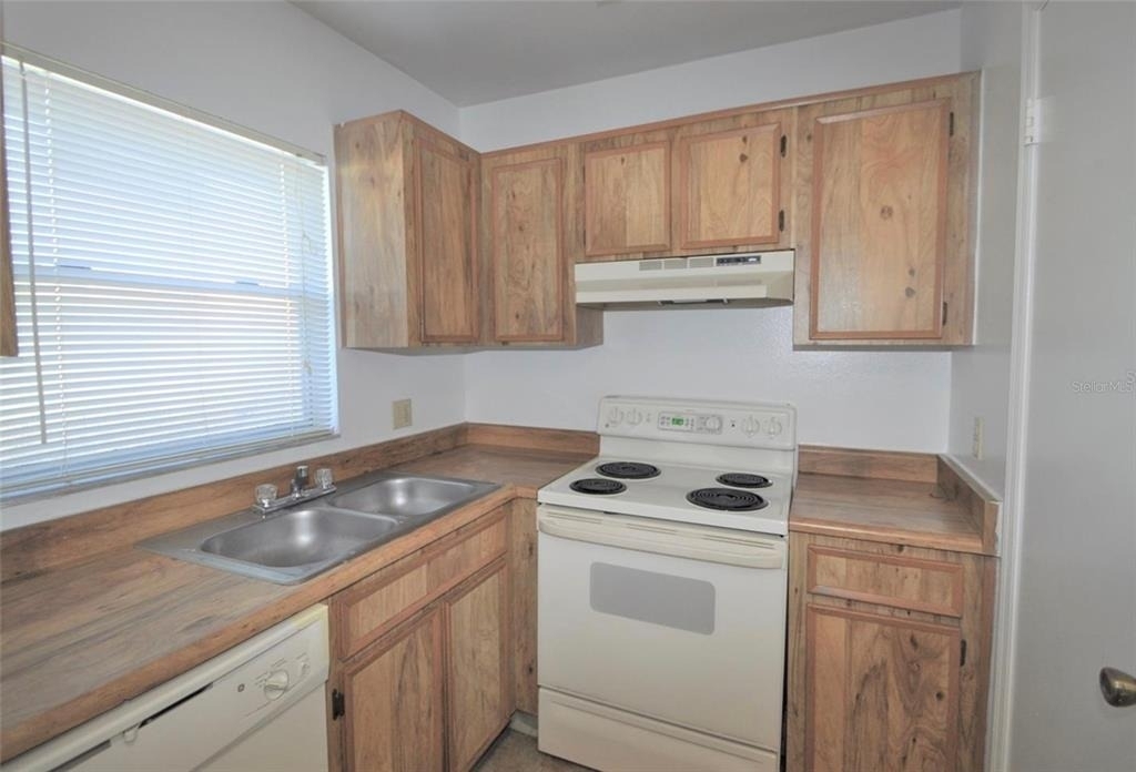 4240 Pershing Pointe Place - Photo 1