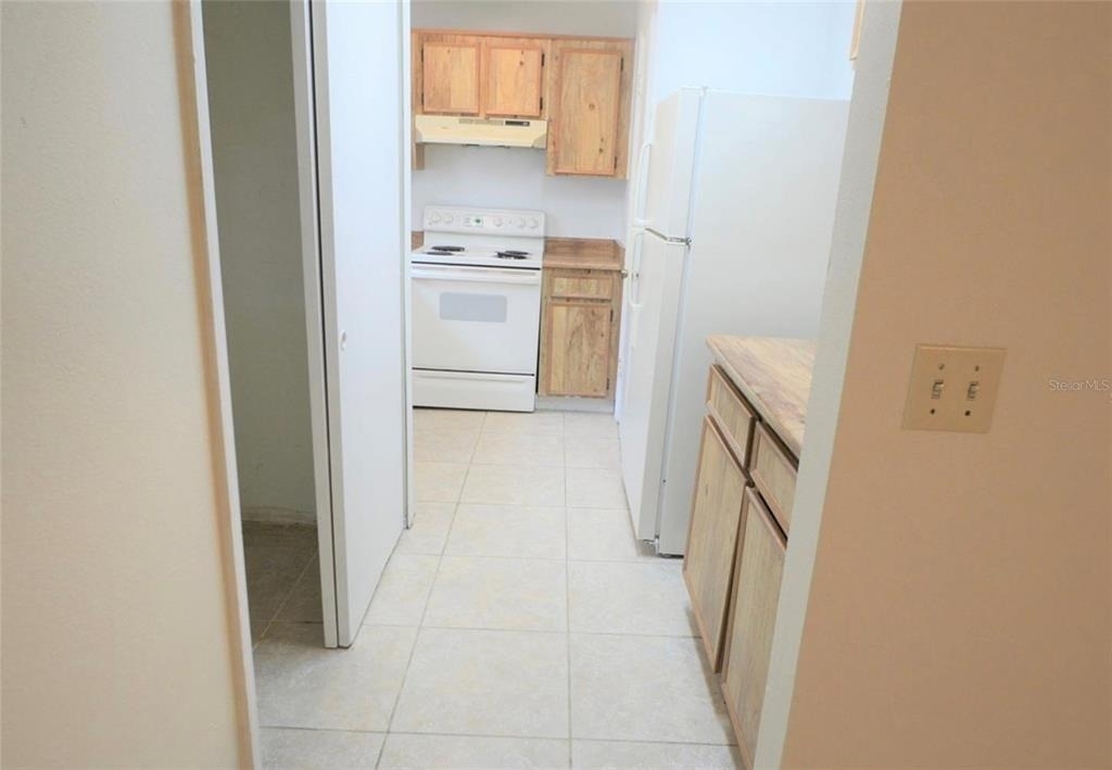 4240 Pershing Pointe Place - Photo 2