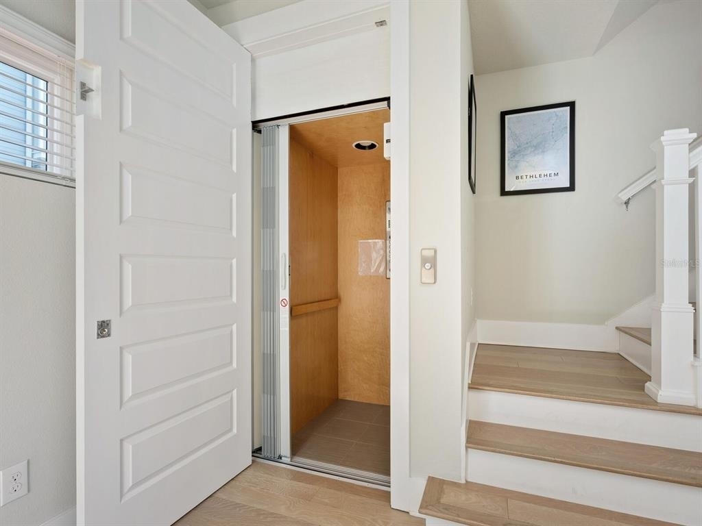 508 Laurel Park Drive - Photo 3