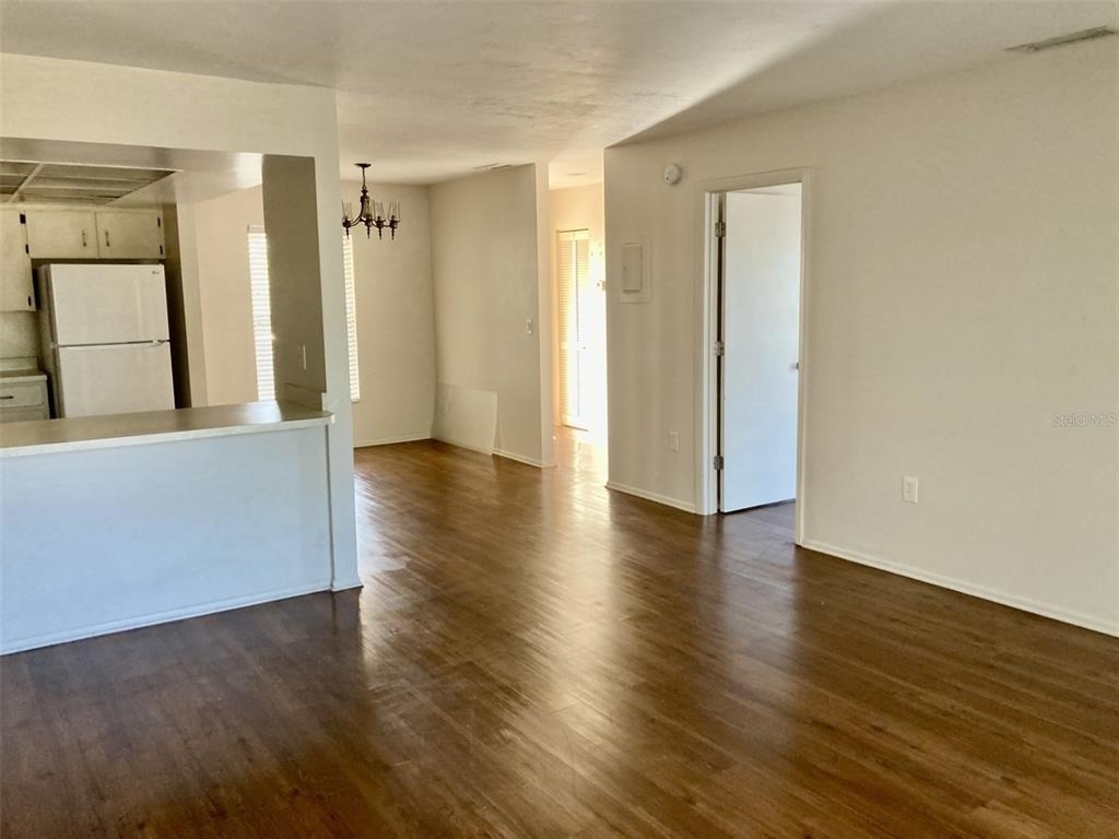 5008 Manatee Avenue W - Photo 2