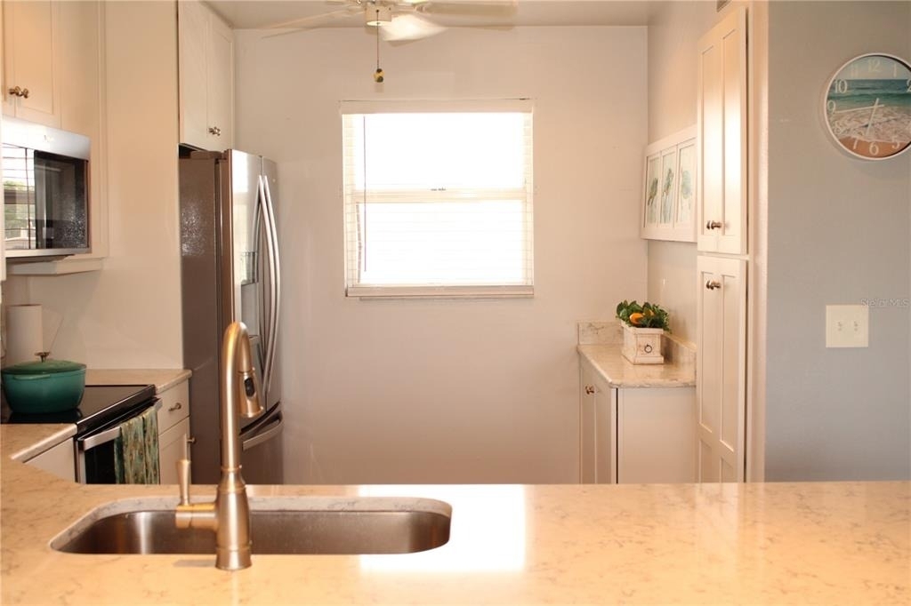 4240 Ironwood Circle - Photo 3