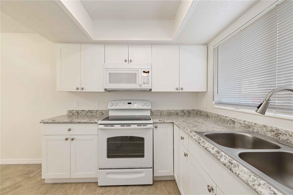 3569 Bee Ridge - Photo 12