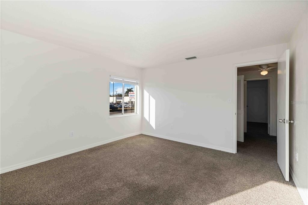 3569 Bee Ridge - Photo 21
