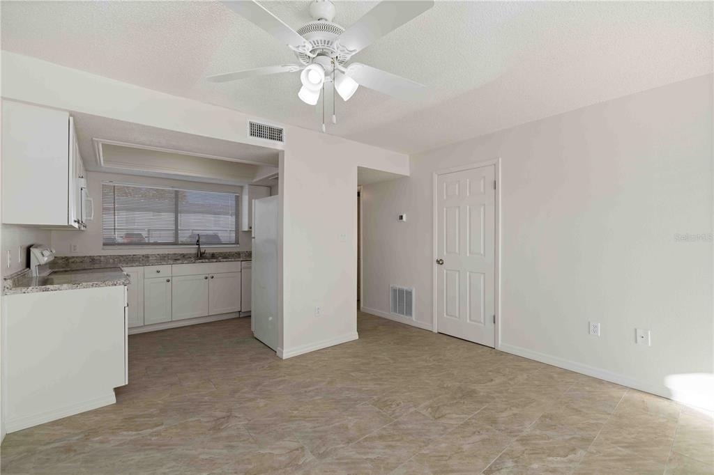 3569 Bee Ridge - Photo 3
