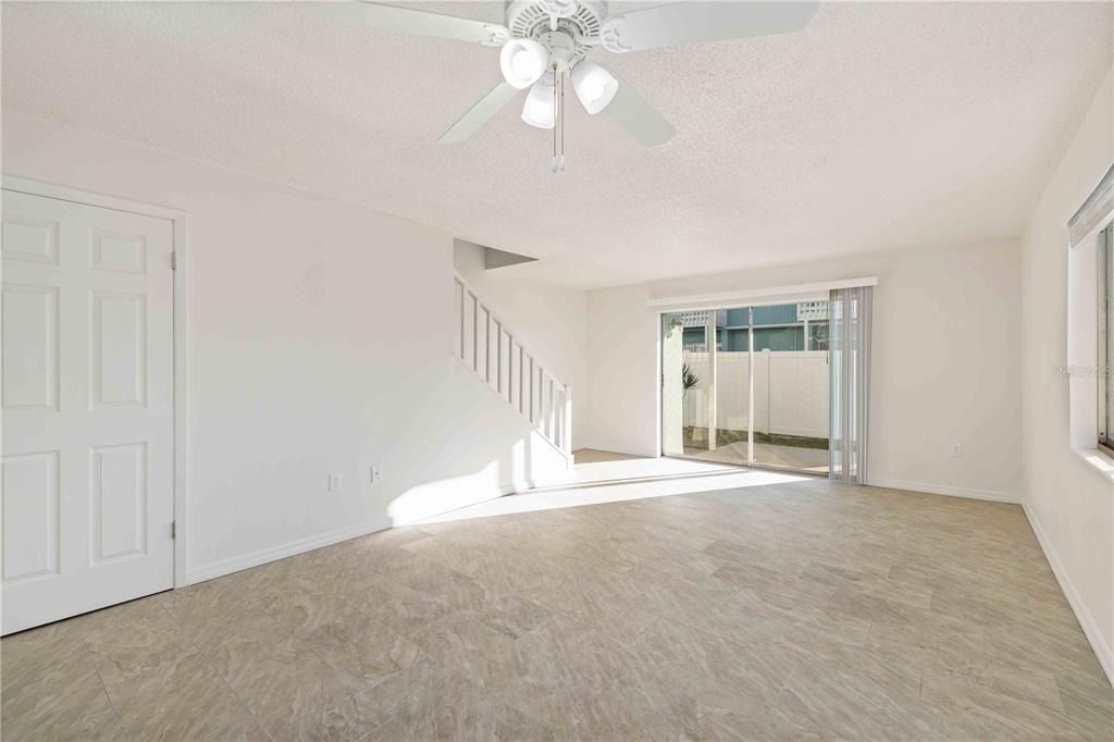 3569 Bee Ridge - Photo 5