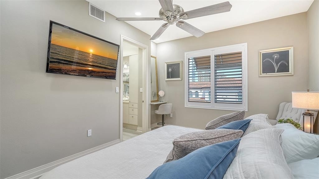 235 Cocoanut Avenue - Photo 17