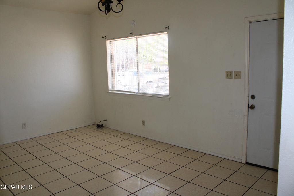 10736 Obsidian Street - Photo 3