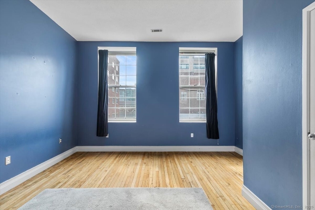 196 Crown Street - Photo 17