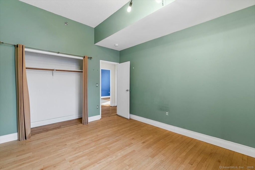 196 Crown Street - Photo 13