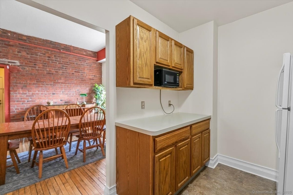 196 Crown Street - Photo 10