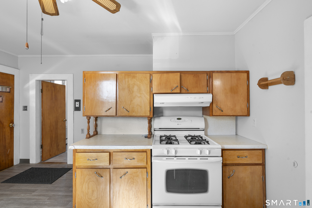 48 Anderson Street - Photo 3