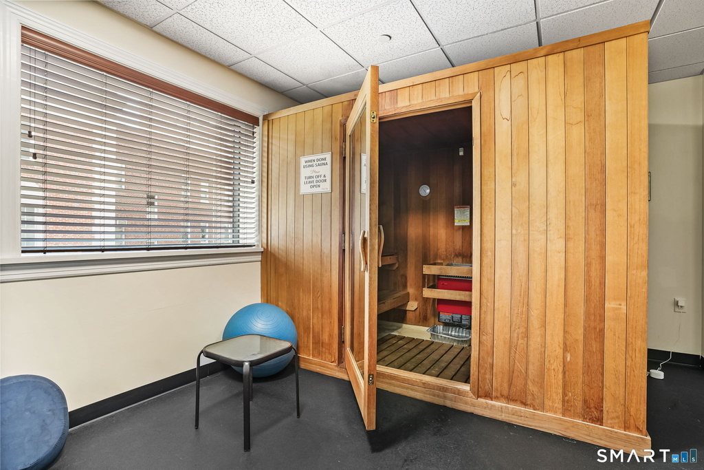 143 Hoyt Street - Photo 30