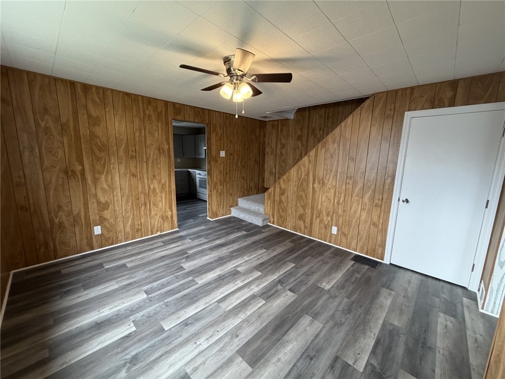 1154 Eisenhower Dr - Photo 12