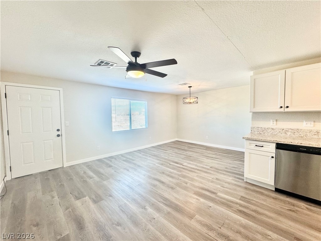 2081 S Dandelion Street - Photo 2