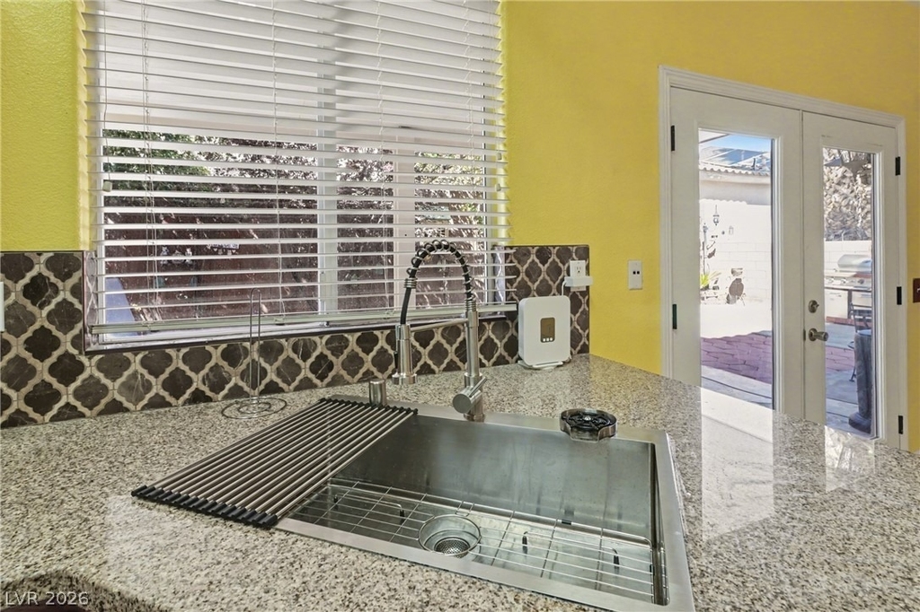 7929 Dana Maple Court - Photo 15