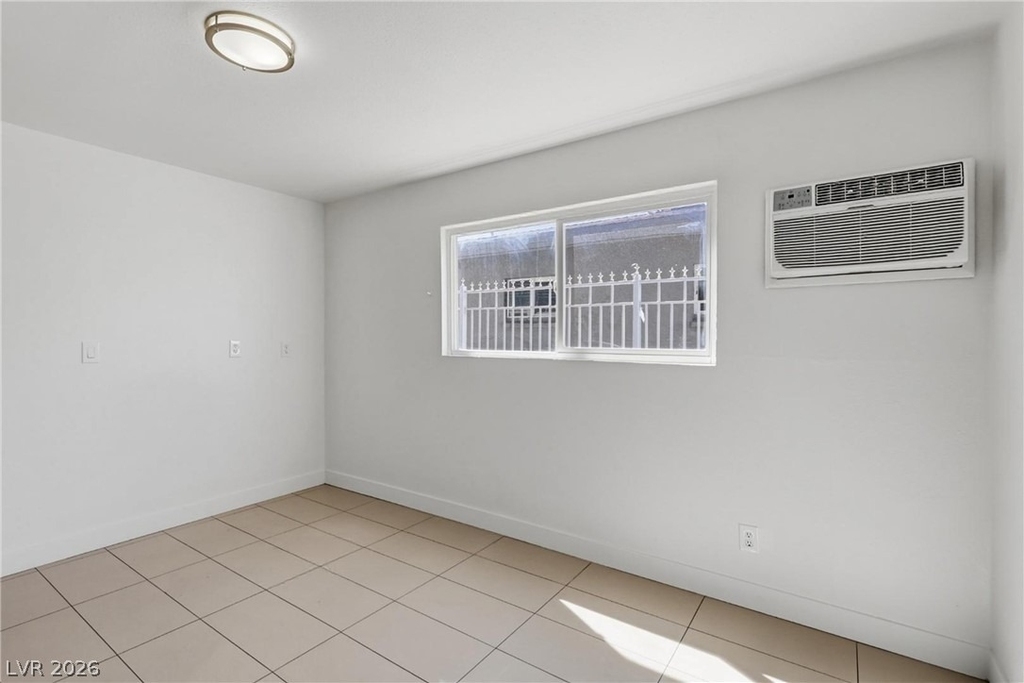 180 W New York Avenue - Photo 7