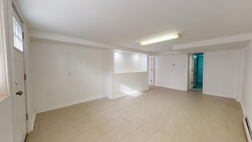67-12 Juno Street - Photo 9