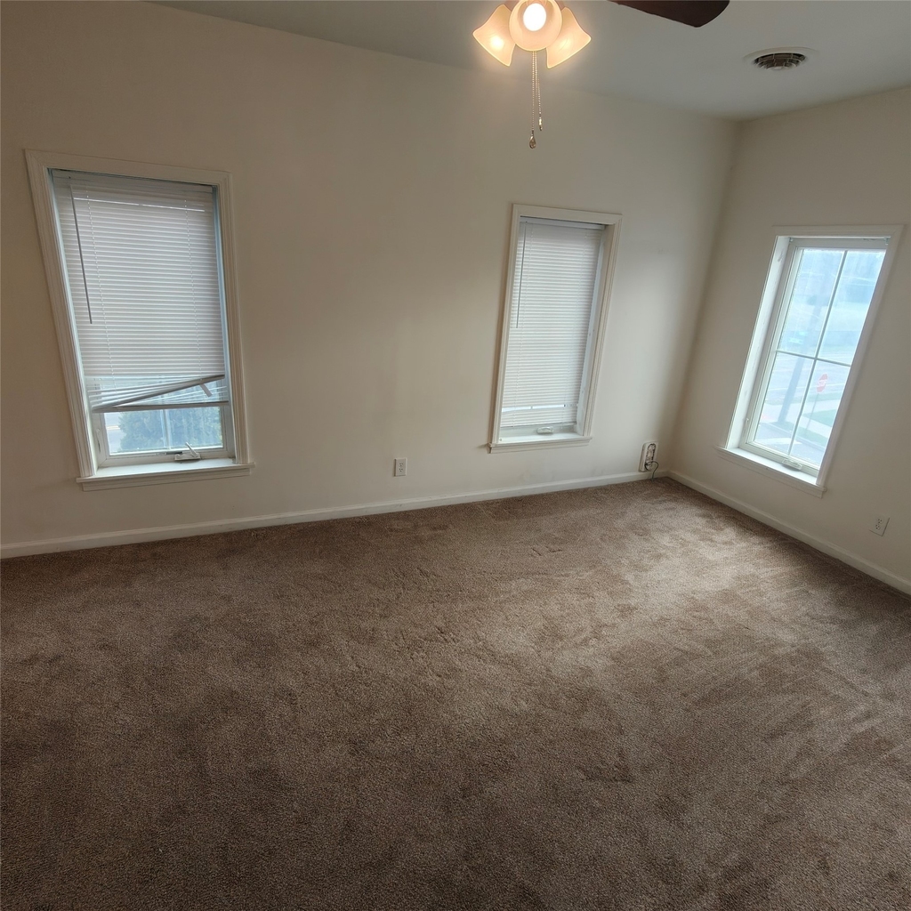 145 Floral Avenue - Photo 2