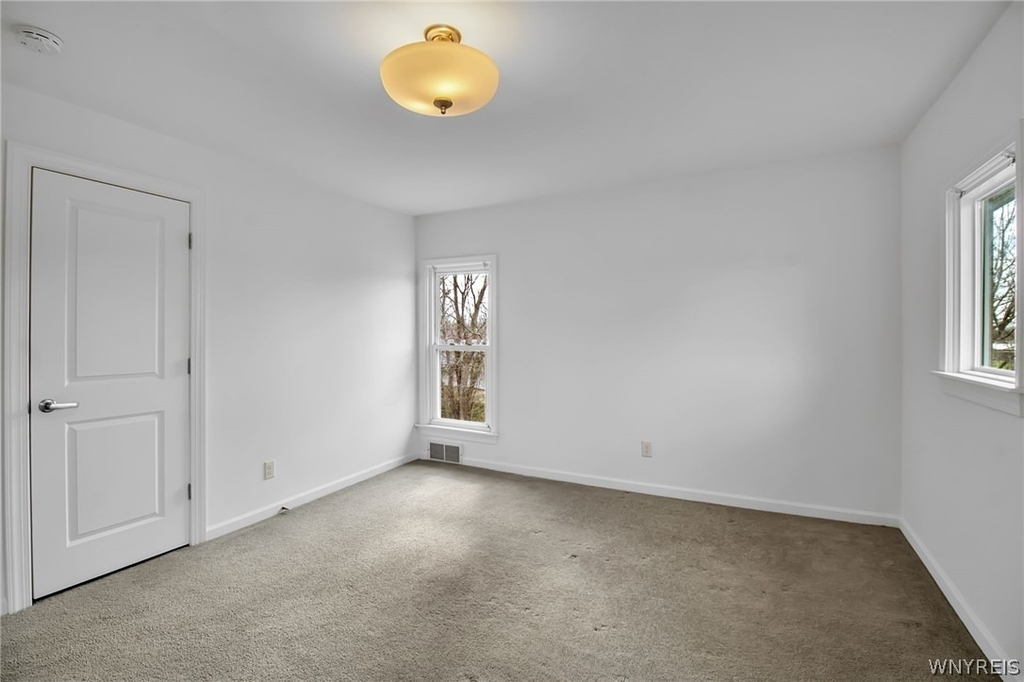 5849 Broadway Street - Photo 14