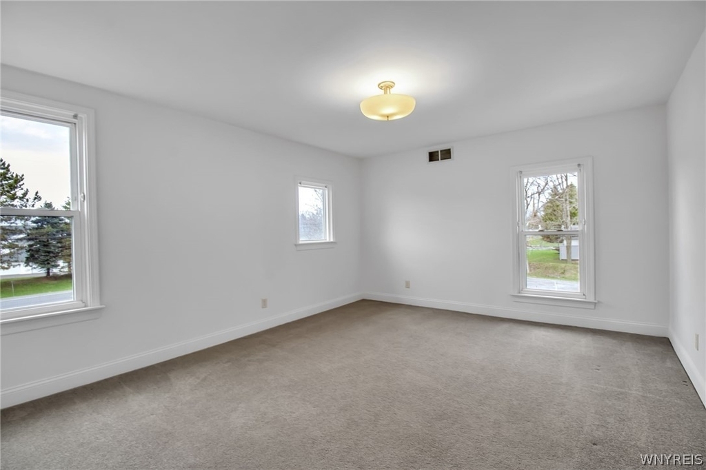 5849 Broadway Street - Photo 16