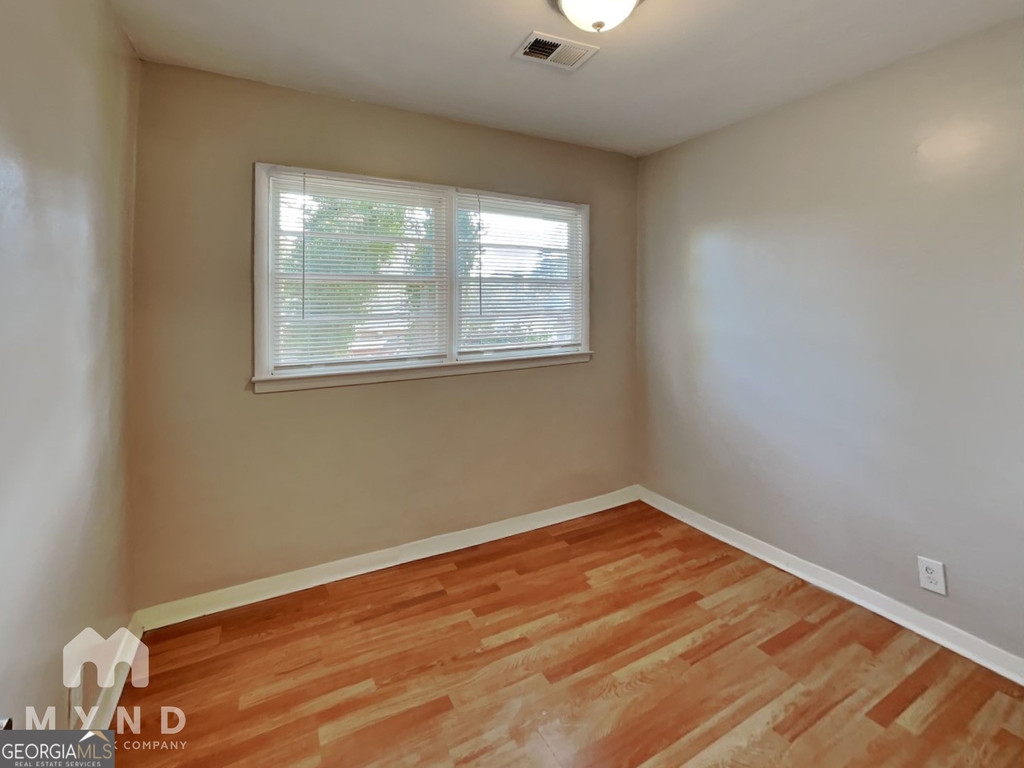 450 Fairburn Road Nw - Photo 10